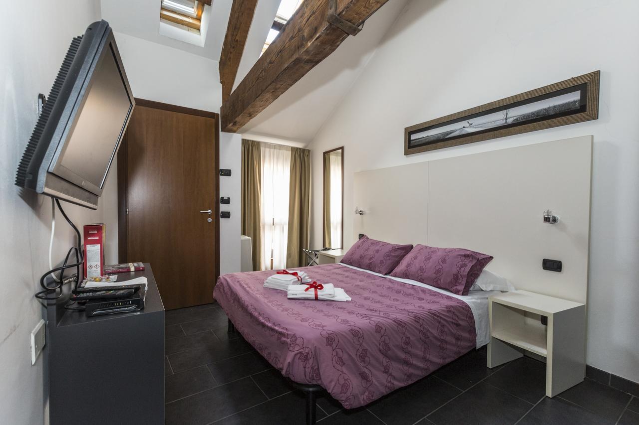 Zen Room Ферара Екстериор снимка