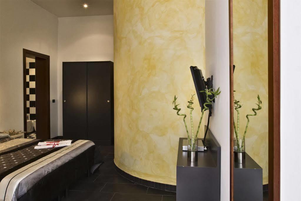 Zen Room Ферара Екстериор снимка